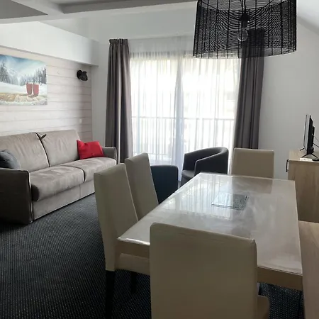 Résidence Le Portillo - Piscine - Pour 6 Personnes Mae-4503